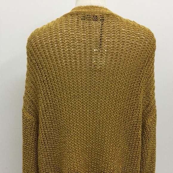 Zara Women's Oversized Gold Knit Button Up Cardigan Sweater NWOT - Picture 3 of 7